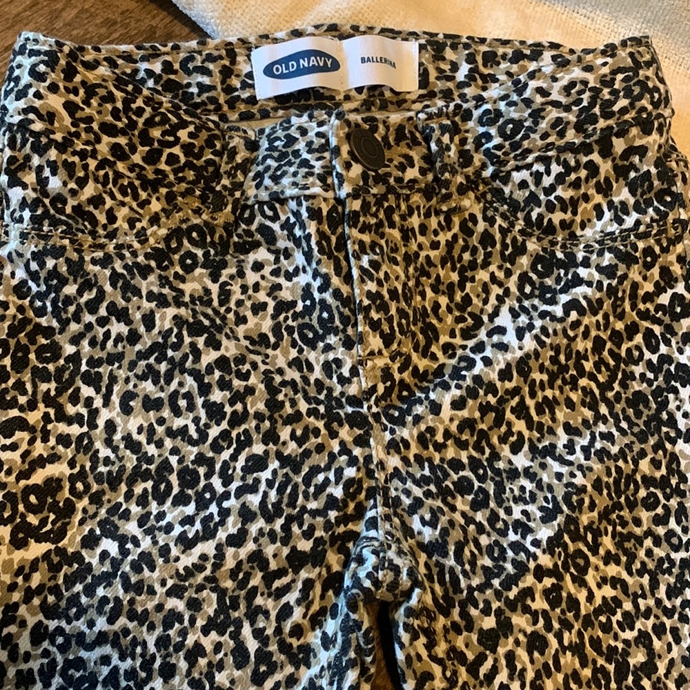 Old Navy 5T girls leopard print jeans